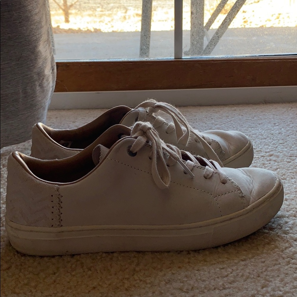 Toms’ sneakers
